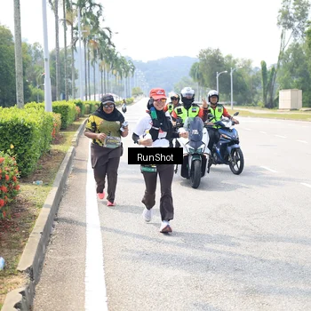 Runner Photo 6950551