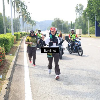 Runner Photo 6950563