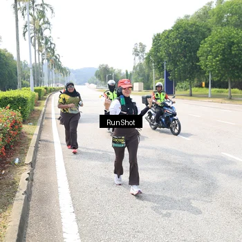Runner Photo 6950573
