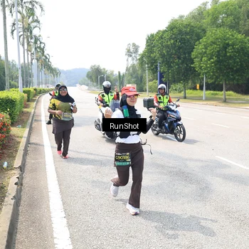 Runner Photo 6950576