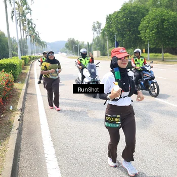 Runner Photo 6950583