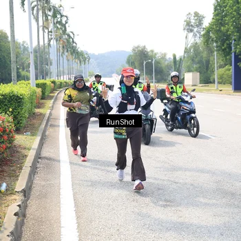 Runner Photo 6950586