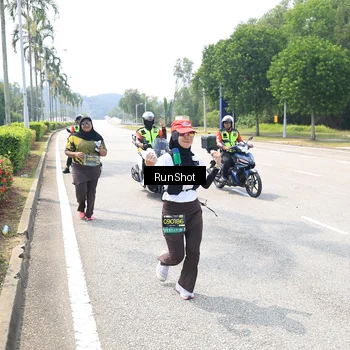 Runner Photo 6950613