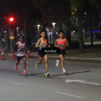 Runner Photo 6950683