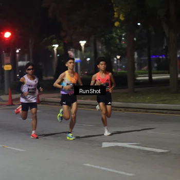 Runner Photo 6950685