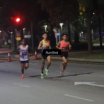 Runner Photo 6950687