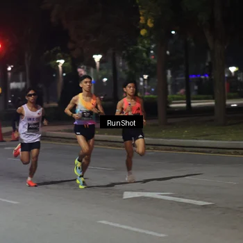 Runner Photo 6950692