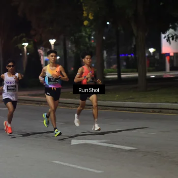 Runner Photo 6950693