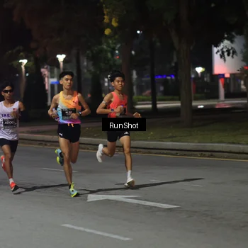 Runner Photo 6950694