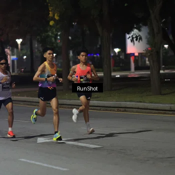 Runner Photo 6950703