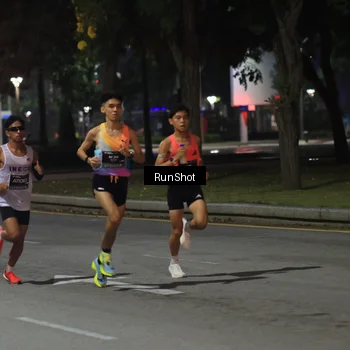 Runner Photo 6950709
