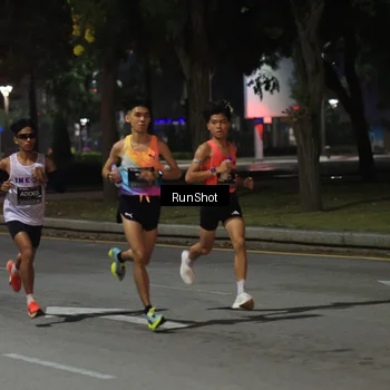 Runner Photo 6950713