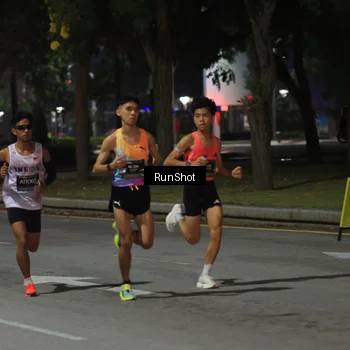 Runner Photo 6950716