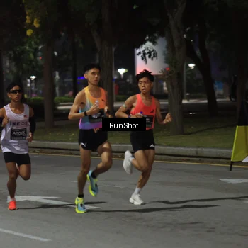 Runner Photo 6950719