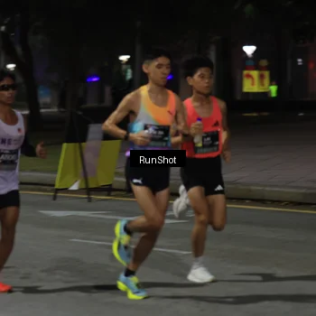 Runner Photo 6950748