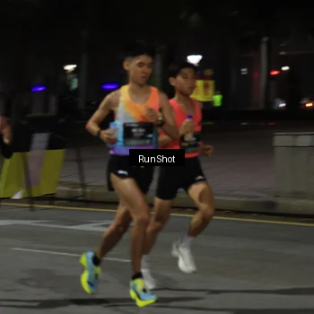 Runner Photo 6950750