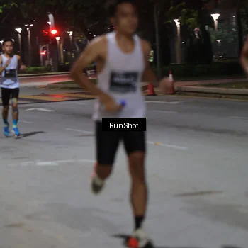 Runner Photo 6950775