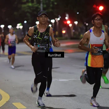 Runner Photo 6950817