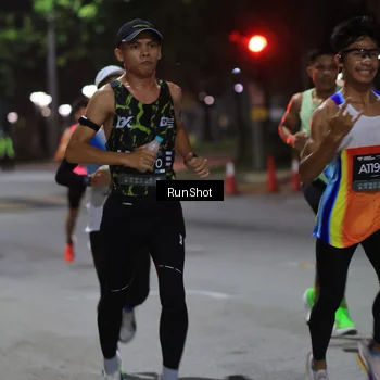 Runner Photo 6950835