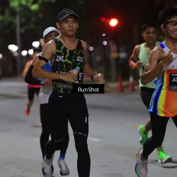 Runner Photo 6950836