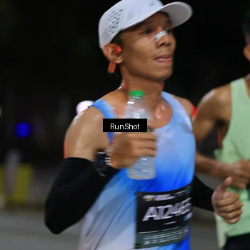 Runner Photo 6950873
