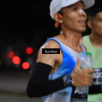 Runner Photo 6950876
