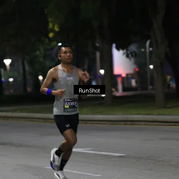 Runner Photo 6950898