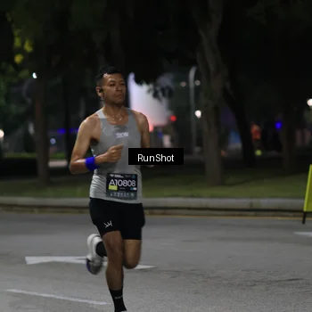 Runner Photo 6950906