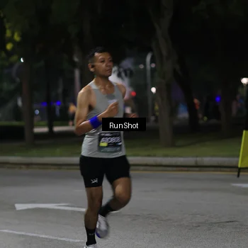 Runner Photo 6950908