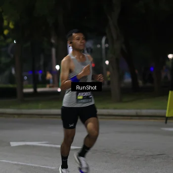 Runner Photo 6950909