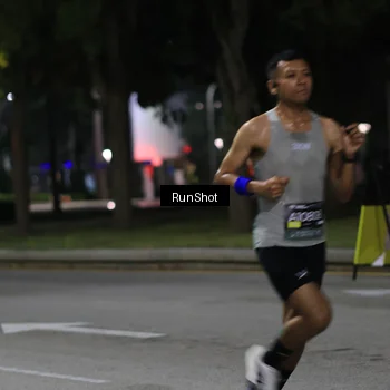 Runner Photo 6950917