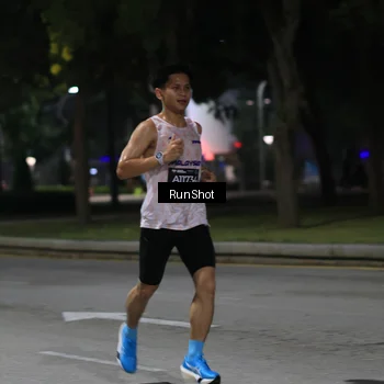 Runner Photo 6950929