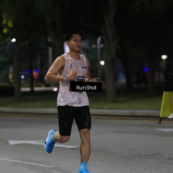 Runner Photo 6950934