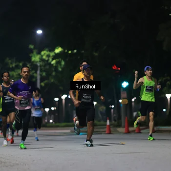 Runner Photo 6950974