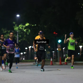 Runner Photo 6950975