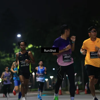 Runner Photo 6951004
