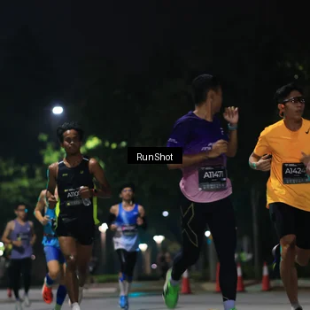 Runner Photo 6951006