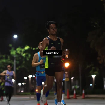 Runner Photo 6951012