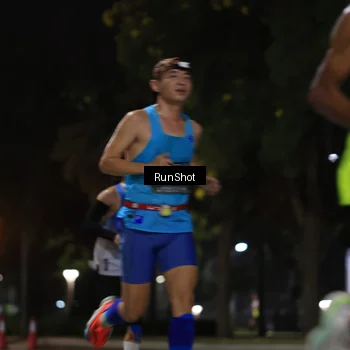 Runner Photo 6951022