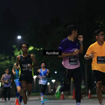 Runner Photo 6951042