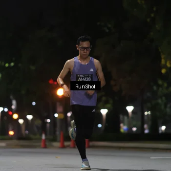 Runner Photo 6951057