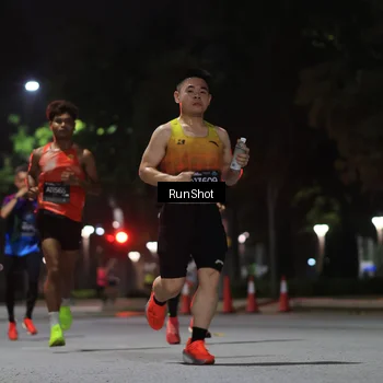 Runner Photo 6951062