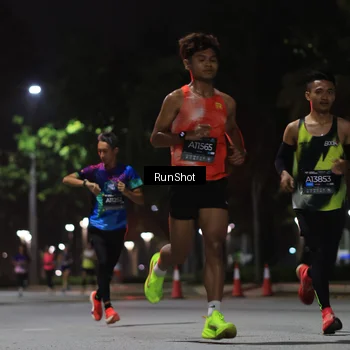 Runner Photo 6951069
