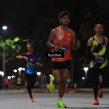 Runner Photo 6951073