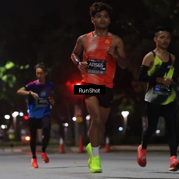 Runner Photo 6951078