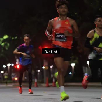 Runner Photo 6951080