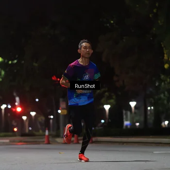Runner Photo 6951082