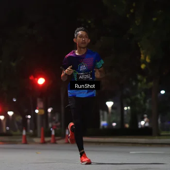 Runner Photo 6951091