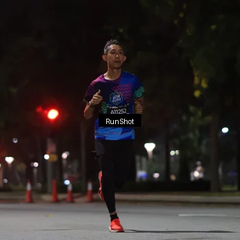 Runner Photo 6951092