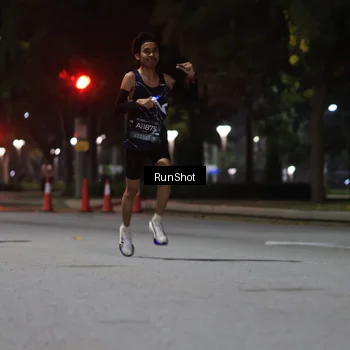 Runner Photo 6951102